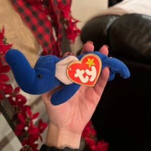 Ty Beanie Babies Peanyt the Royal Blue Elephant